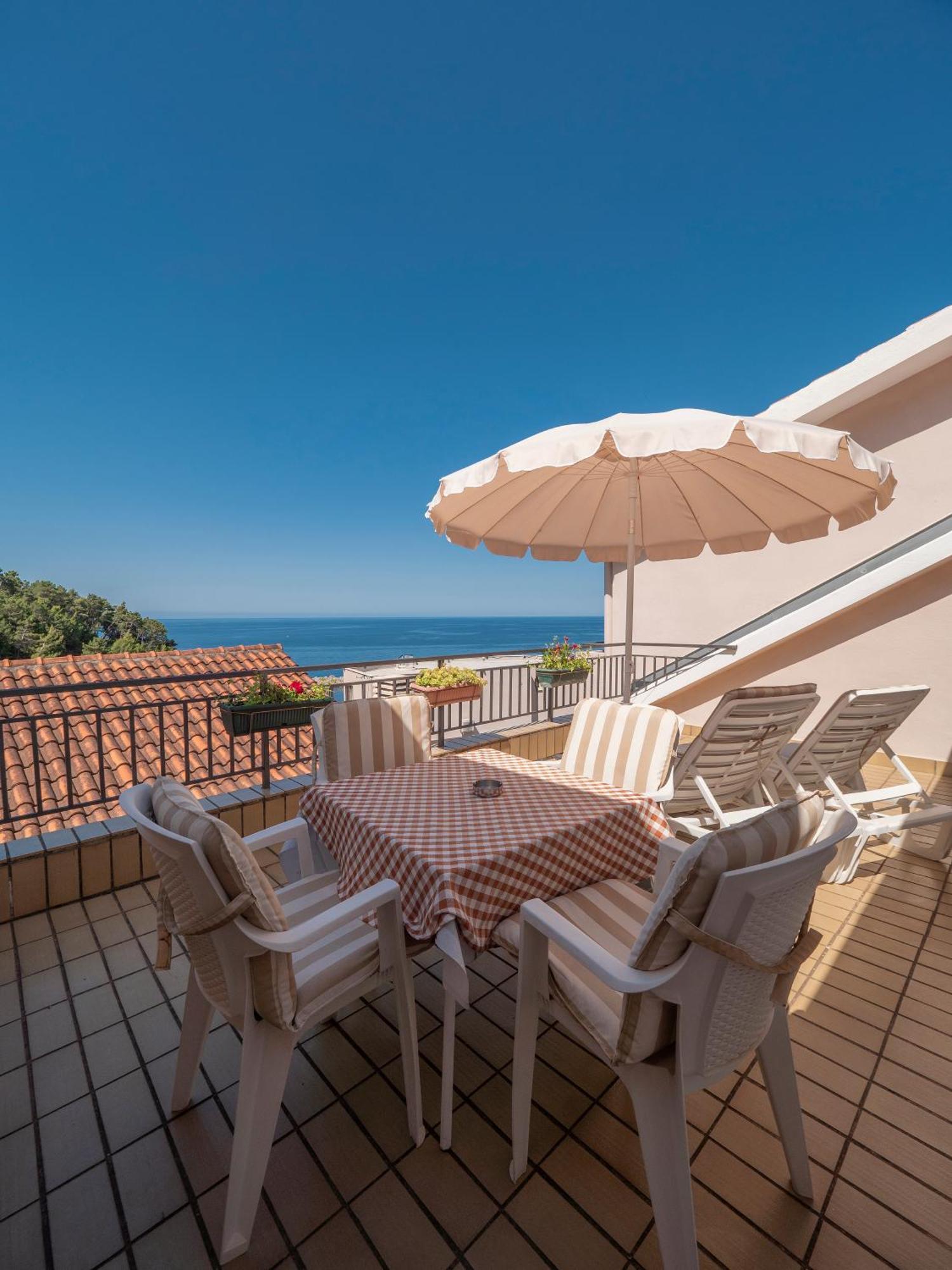 Apartments Marina 스베티스테판 외부 사진